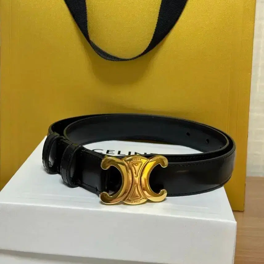 [BUNJANG] Celine Belt Medium 80 / 셀린느벨트 미듐 80