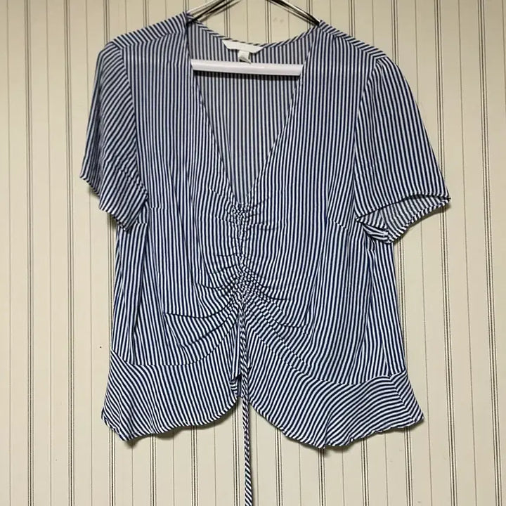[SOLD OUT] 스트라이프 셔링 브이넥 블라우스 남색