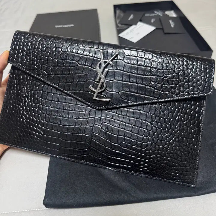[BUNJANG] Saint Laurent Crocodile Uptown Clutch / [원가110만원/상태최상] 생로랑 크로커다일 업타운 클러치