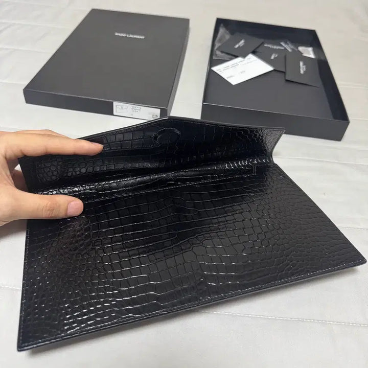 [BUNJANG] Saint Laurent Crocodile Uptown Clutch / [원가110만원/상태최상] 생로랑 크로커다일 업타운 클러치
