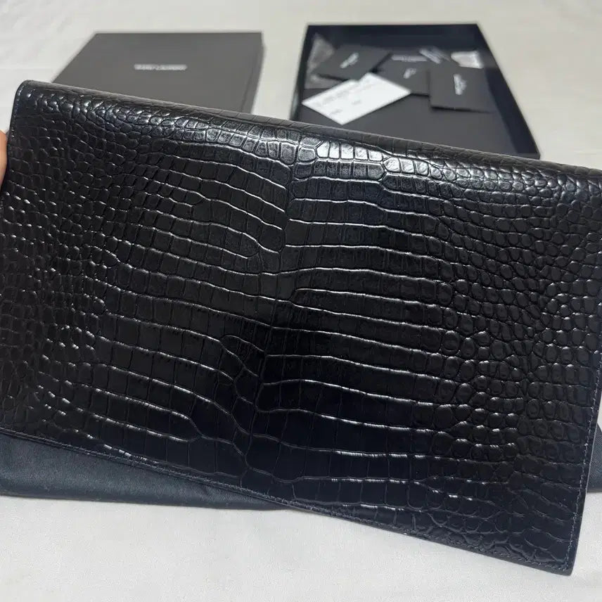 [BUNJANG] Saint Laurent Crocodile Uptown Clutch / [원가110만원/상태최상] 생로랑 크로커다일 업타운 클러치