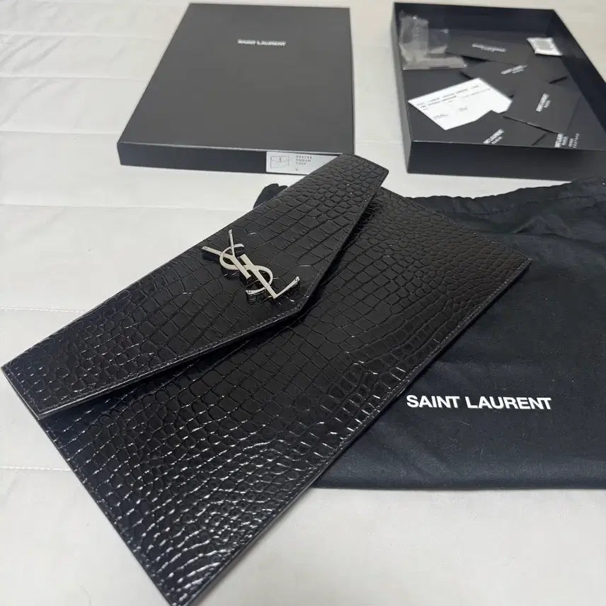 [BUNJANG] Saint Laurent Crocodile Uptown Clutch / [원가110만원/상태최상] 생로랑 크로커다일 업타운 클러치