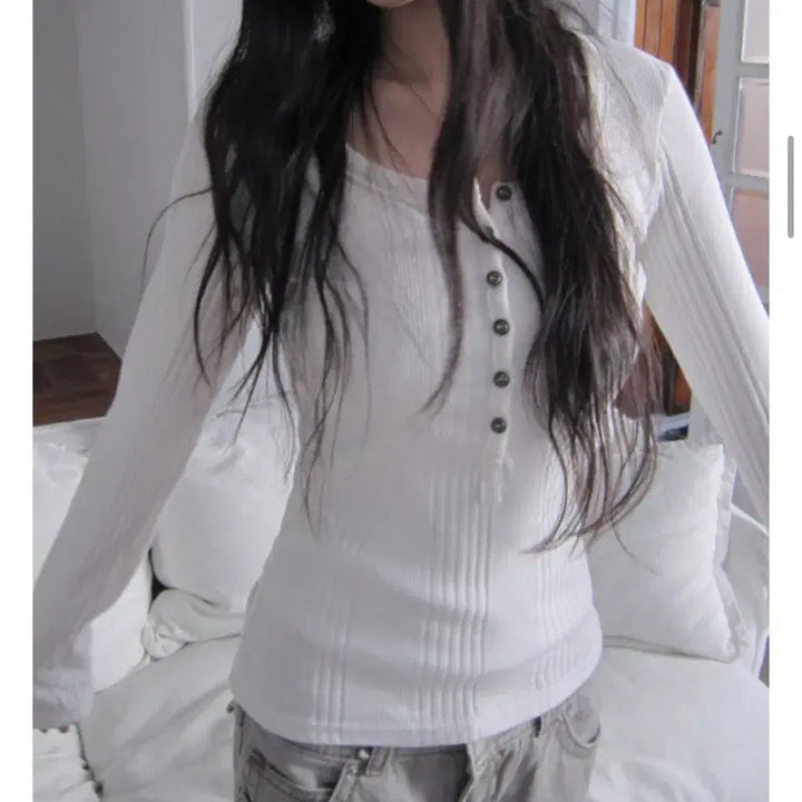 [BUNJANG] EE Muggle Button T-shirt / 이즈이즈 [EE] Muggle button t