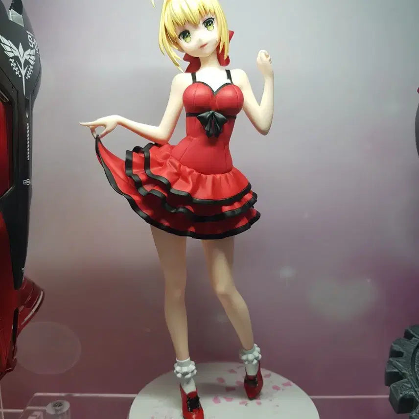 [BUNJANG] Flare Fate Saber Nero Claudius Figure (1/7 Scale) / 플레어 페이트 세이버 네로클라우디우스 피규어