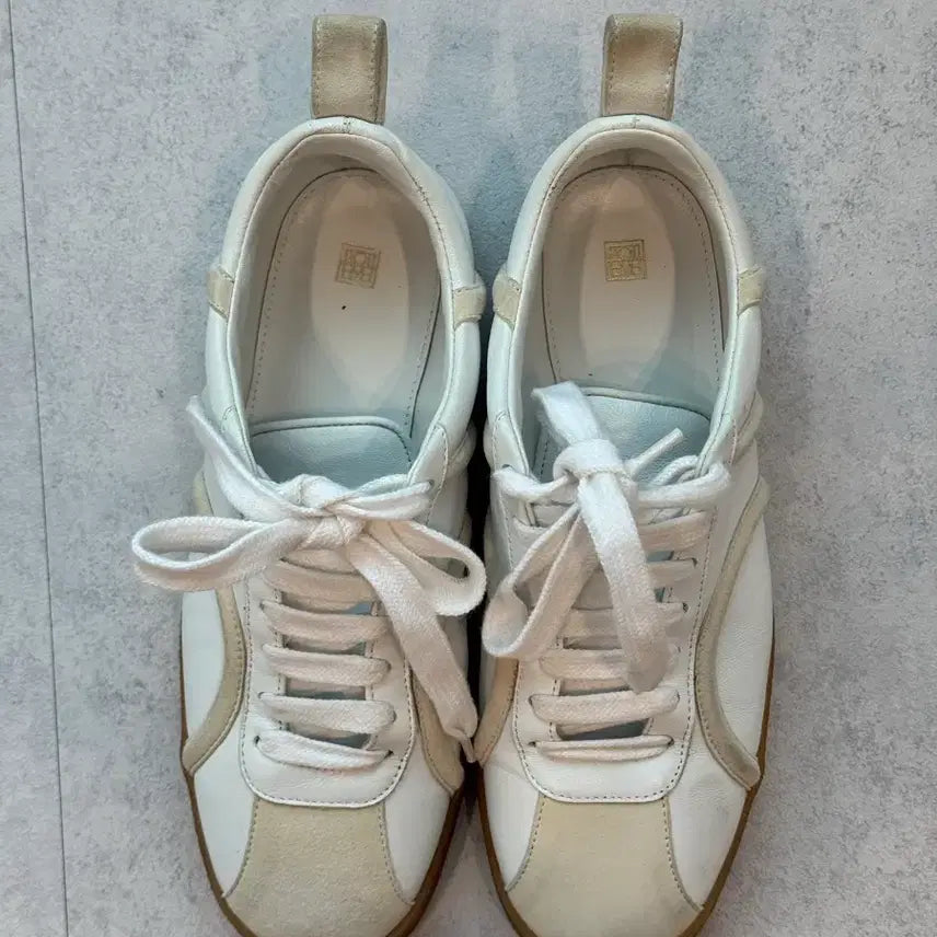 [BUNJANG] Totême White Leather Sneakers / 토템 화이트 가죽 스니커즈