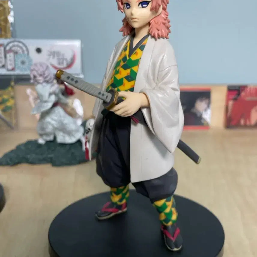 [BUNJANG] Demon Slayer Sabito Figure / 귀멸의 칼날 사비토 피규어