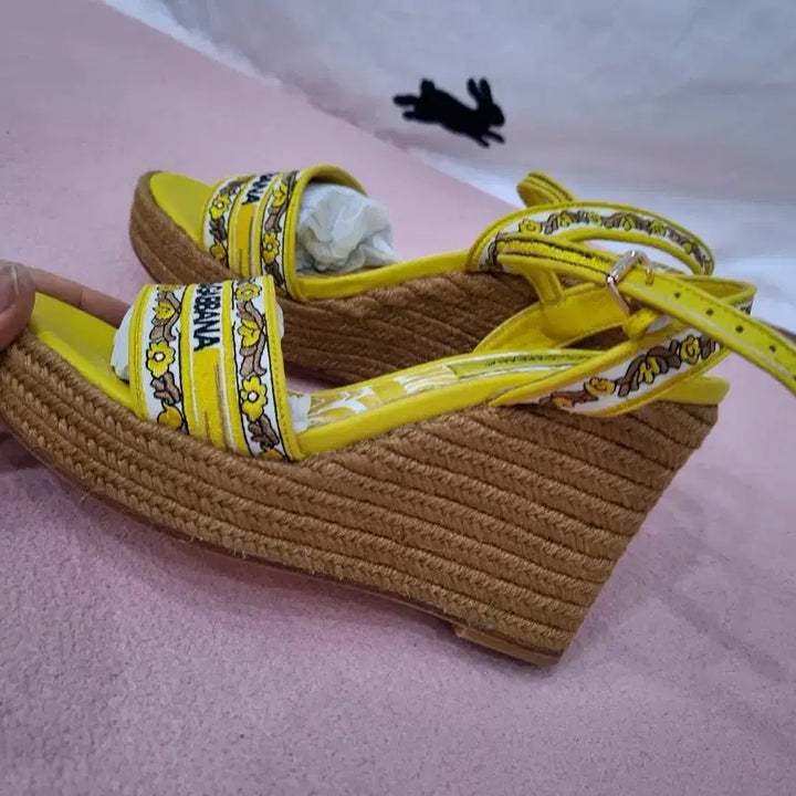 [BUNJANG] Dolce &amp; Gabbana Yellow Sandals / 돌체앤가바나 옐로우 샌들 슬리퍼