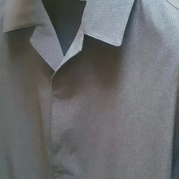 [BUNJANG] Allegri Half Button Shirt / 알레그리 카라 히든 하프버튼 셔츠 판매해요