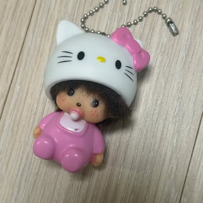 [BUNJANG] Hello Kitty Monchhichi Sitting Keychain / 앉은 키티 몬치치 키링