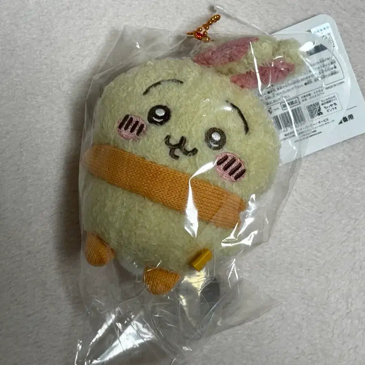 [BUNJANG] Chiikawa Usagi Scarf Mascot / 치이카와 우사기 목도리 마스코트