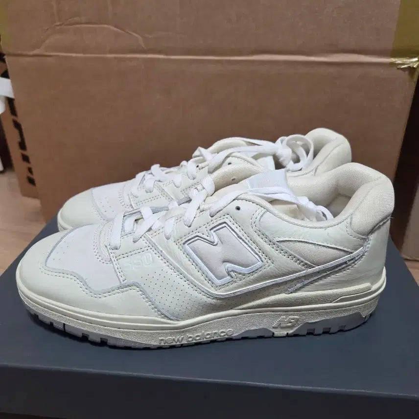 [BUNJANG] New Balance 550 BB550PWD Ivory Shoes Size 295 / 뉴발란스 550 BB550PWD 295사이즈 새상품