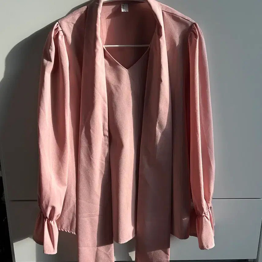 [BUNJANG] Pink Ribbon Blouse / 핑크 리본 블라우스