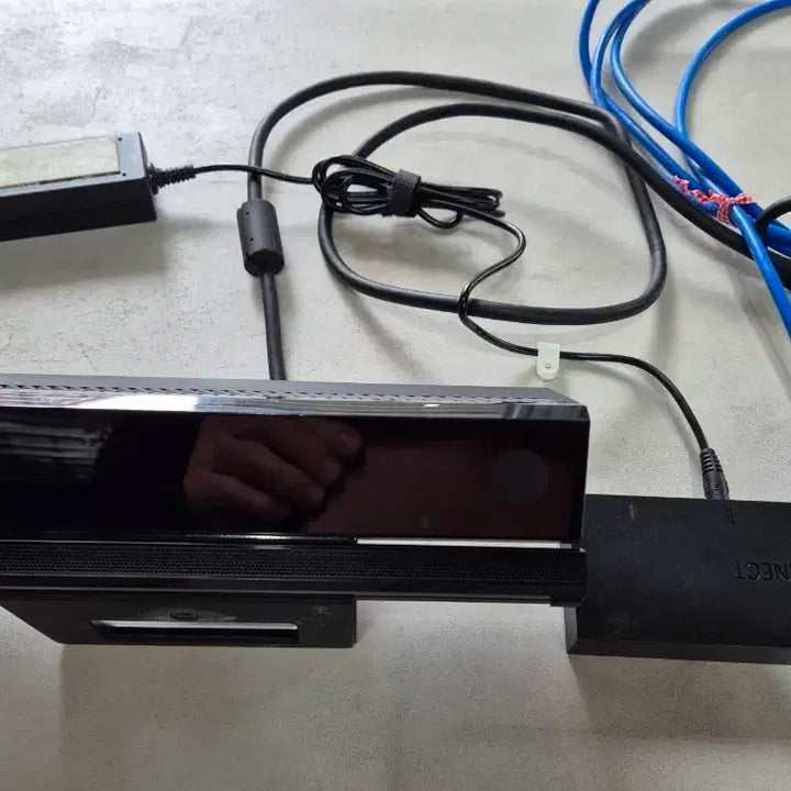 [BUNJANG] Xbox Kinect Sensor Camera Body Set / Xbox Kinect 키넥트 센서 카메라 본체 세트