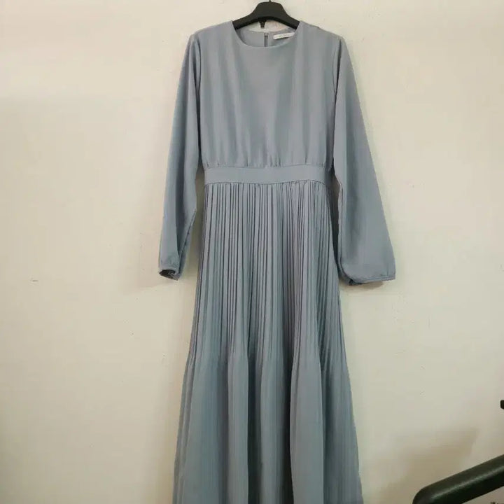 [SOLD OUT] 블루톤 롱 플리츠 원피스55