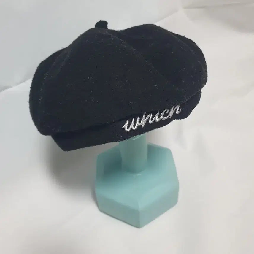 [BUNJANG] Black Lettering Beret / 블랙 헌팅캡 레터링배레모