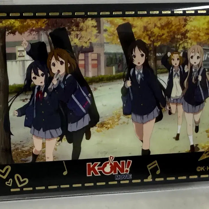 [BUNJANG] K-On! Square Badge (Sealed) / 케이온 사각뱃지 미개봉