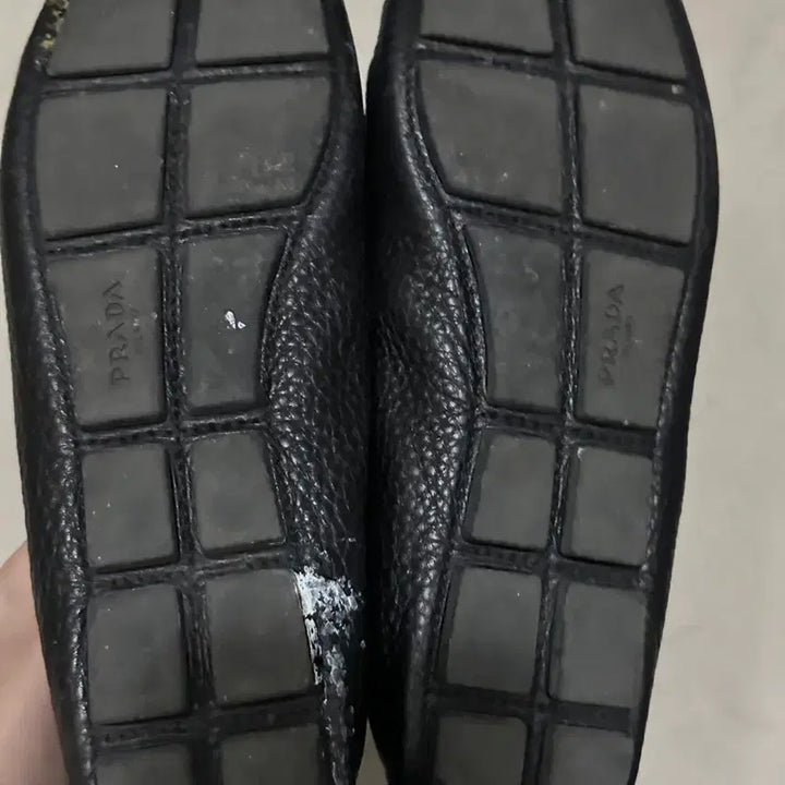 [BUNJANG] Prada Ribbon Logo Leather Loafers / 프라다 리본 로고 로퍼 36사이즈