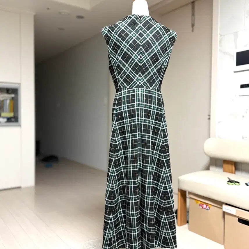 [BUNJANG] ZARA Check Pattern Sleeveless Long Dress / ZARA/자라 체크 패턴 민소매 롱 원피스
