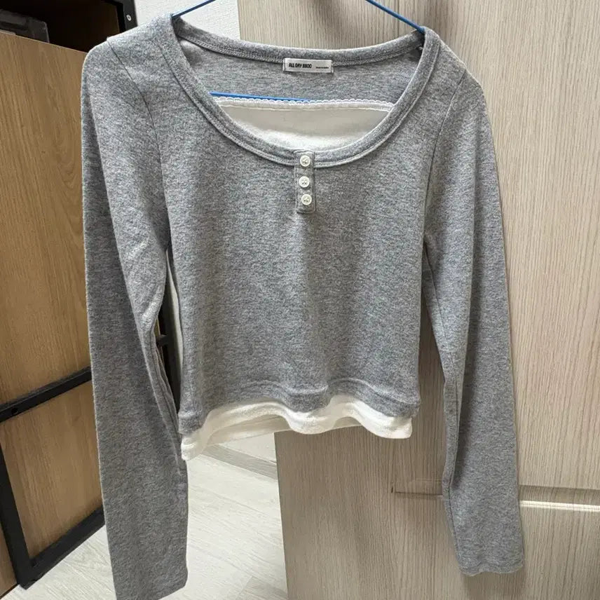[BUNJANG] Layered Gray Long Sleeve T-shirt / 레이어드그레이티셔츠(피팅만)