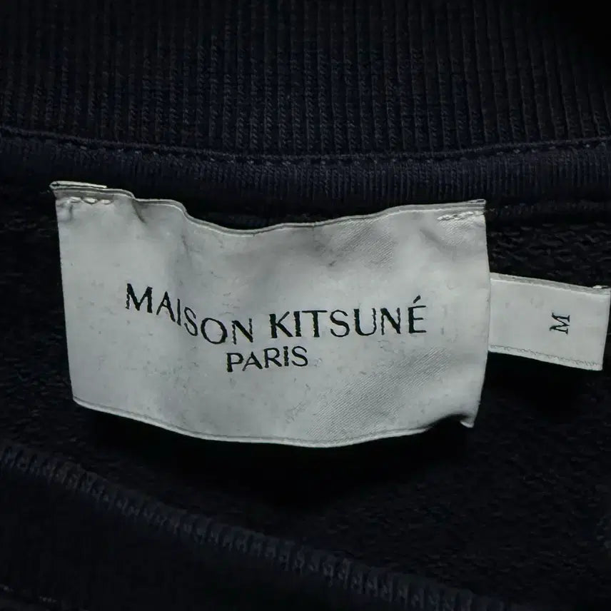 [BUNJANG] Maison Kitsuné Tricolore Fox Patch Sweatshirt Navy / 메종 키츠네 트라이컬러 폭스 패치 스웨트셔츠 네이비