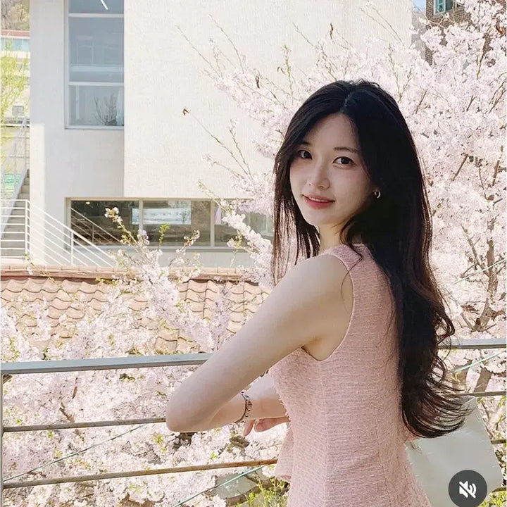 [BUNJANG] 밀크코코아 소프트핑크 트위드 원피스 1회착용 / 밀크코코아 소프트핑크 트위드 원피스 1회착용