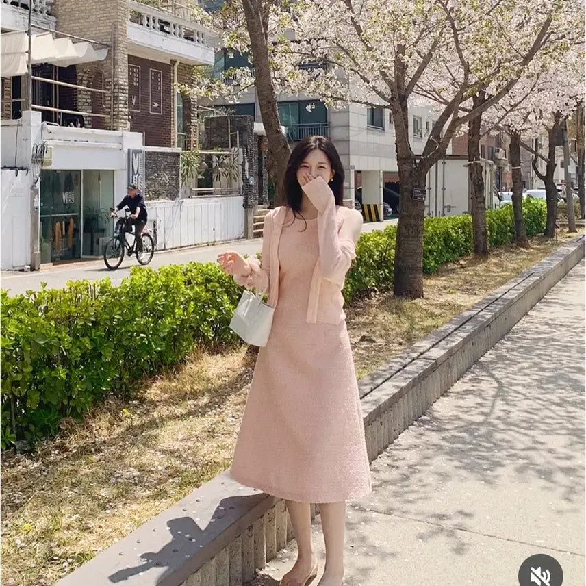 [BUNJANG] 밀크코코아 소프트핑크 트위드 원피스 1회착용 / 밀크코코아 소프트핑크 트위드 원피스 1회착용