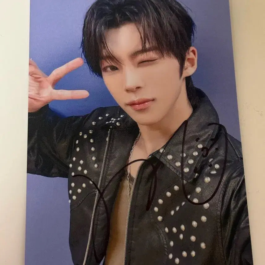 [BUNJANG] Identity Kim Dohoon Signed Postcard / 아이덴티티 김도훈 서울 팬미팅 싸인 엽서