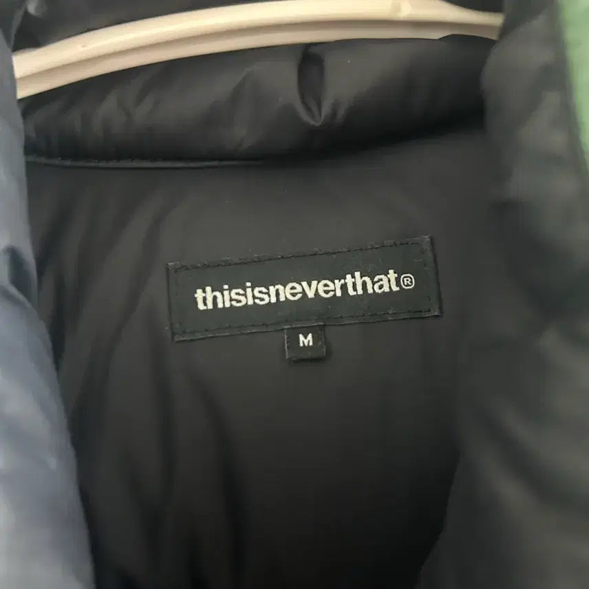 [BUNJANG] thisisneverthat Padded Jacket M / 디스이즈네버댓 패딩 M
