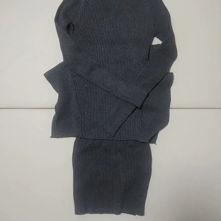 [BUNJANG] Gray Knit Two-Piece Set / 그레이 니트 투피스