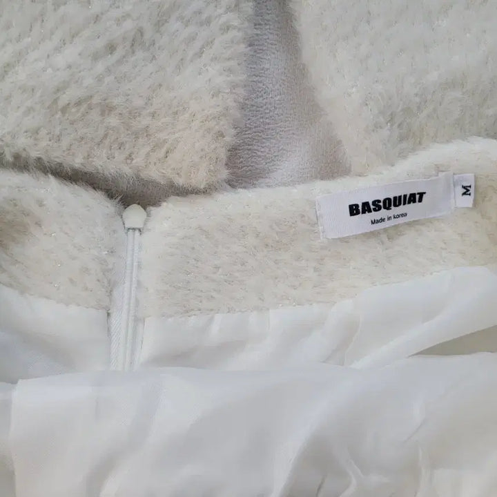 [BUNJANG] BASQUIAI Ivory Two-Piece Set / BASQUIAI 아이보리 투피스 세트