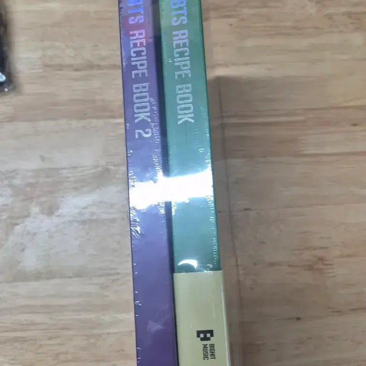 [SOLD OUT] (미개봉) BTS 레시피 글로벌 에디션 요리책 세트 2권