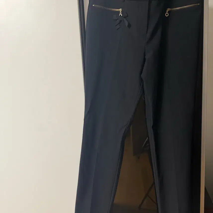 [BUNJANG] Reneyvon Slim Fit Slacks / 레니본 슬렉스
