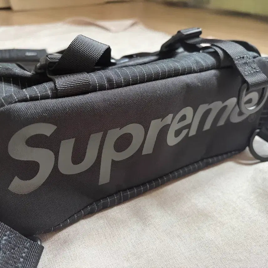 [BUNJANG] Supreme 3M Mini Duffel Bag Black / 슈프림 3M 미니 더플백 블랙