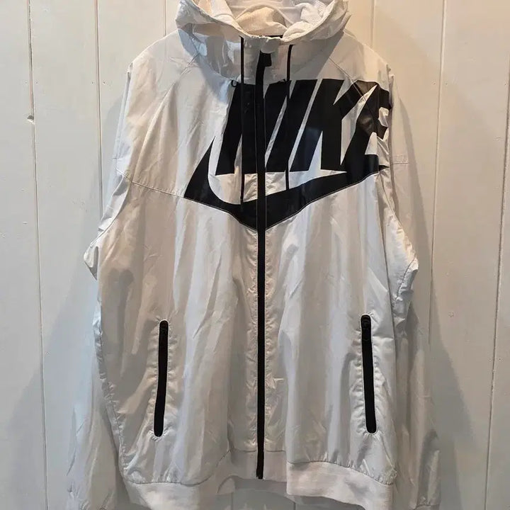 [SOLD OUT] 나이키 바람막이