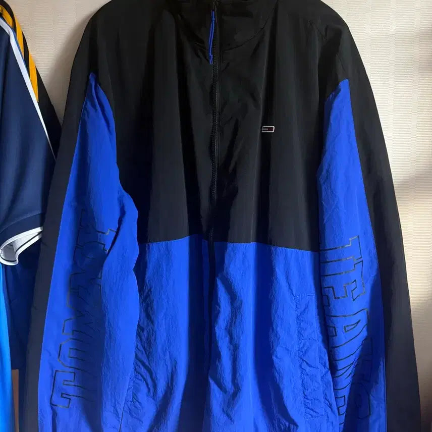 [BUNJANG] 타미힐피거 블랙/블루 바람막이 자켓 2xl / 타미힐피거 블랙/블루 바람막이 자켓 2xl