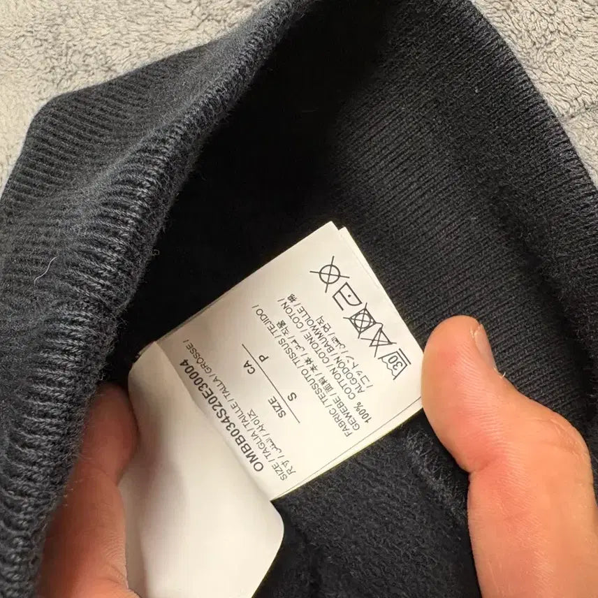 [BUNJANG] Off-White Caravaggio Hoodie / 오프화이트 카라바도 후드티
