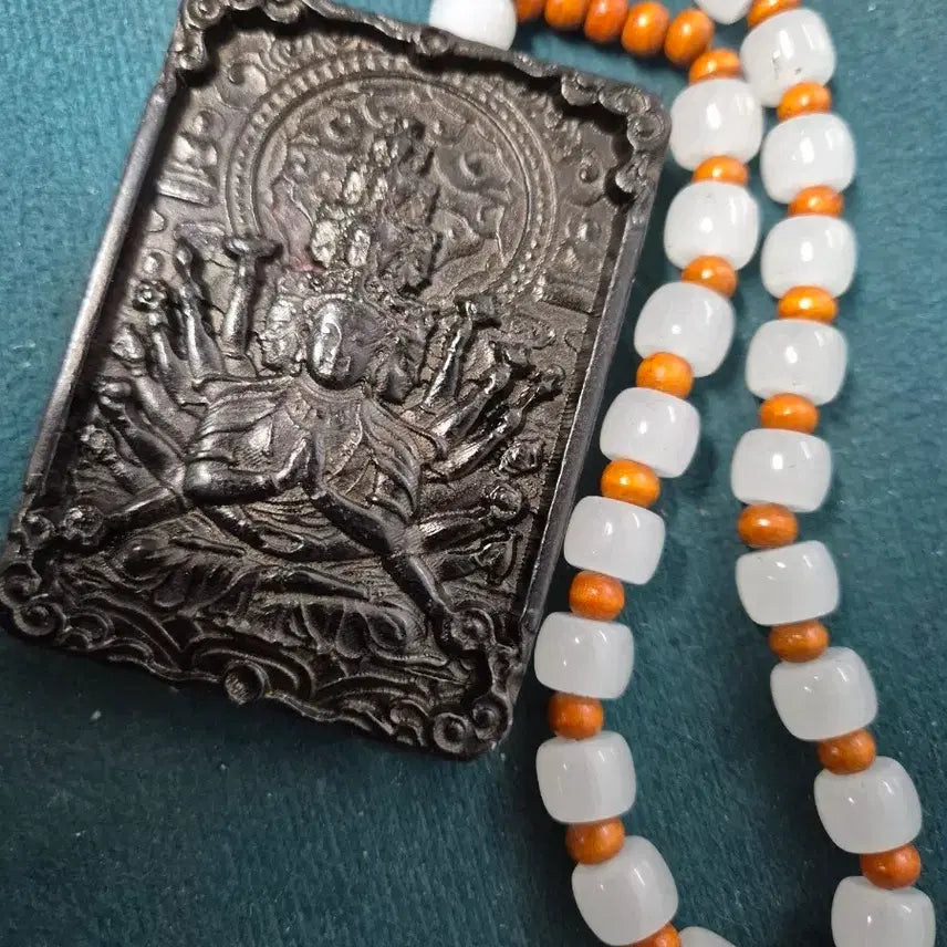 [BUNJANG] Celadon Avalokitesvara Pendant / 천수불(천수천안관세음보살)펜던트