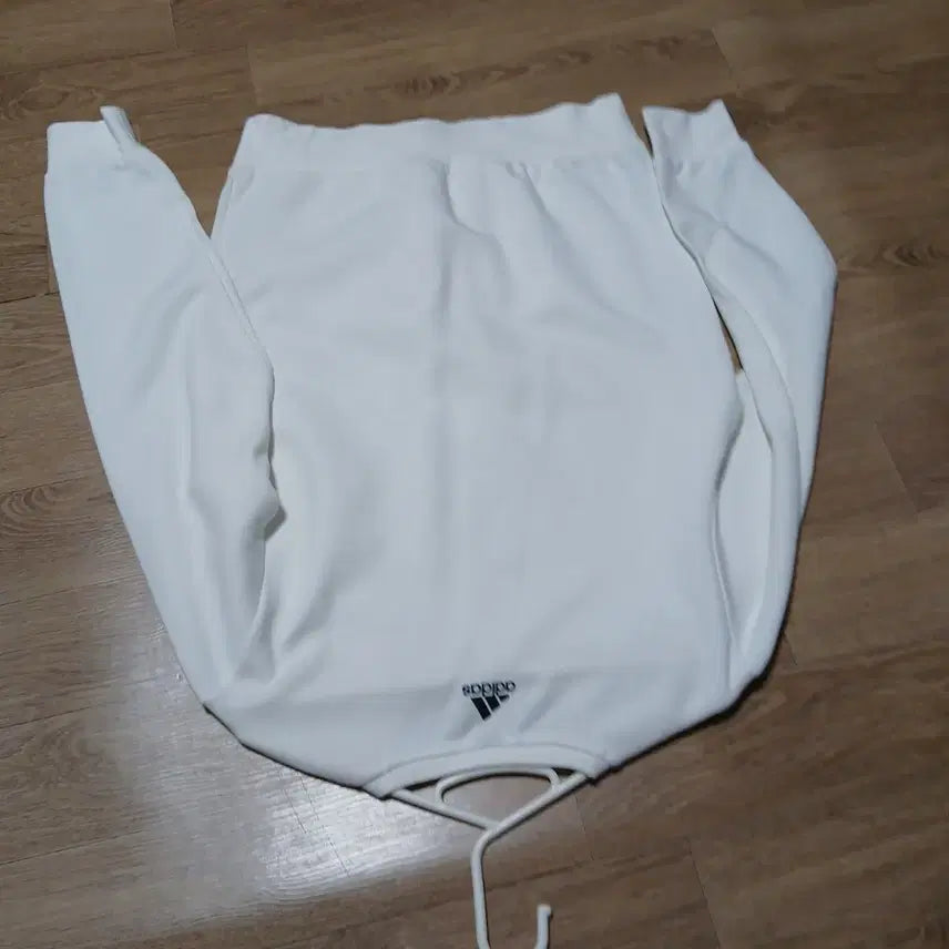 [BUNJANG] Adidas Unisex Sweatshirt / 아디다스 공용 맨투맨 여성105 남성95 키167