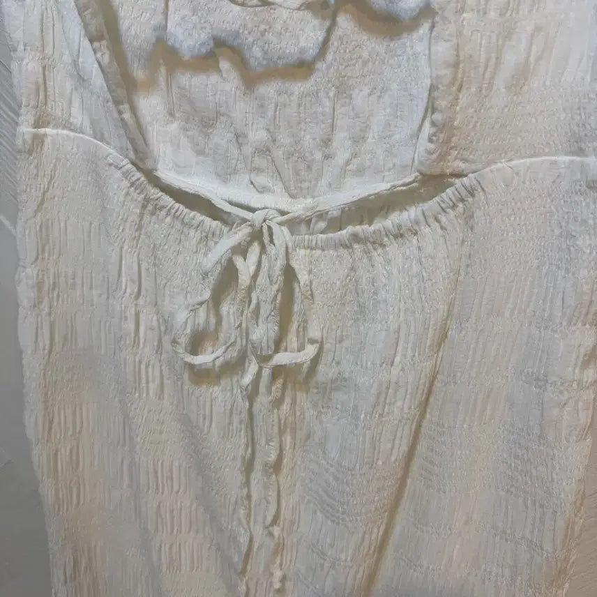 [BUNJANG] White Shirred Long Dress / 끈나시 화이트 셔링 롱 원피스