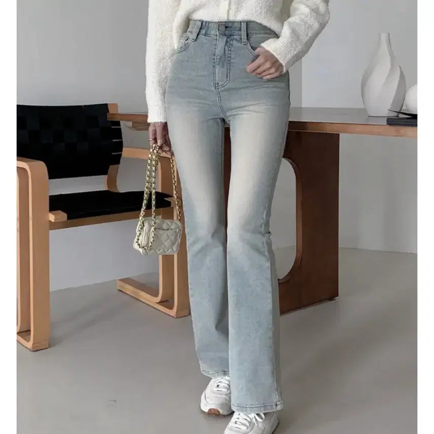 [SOLD OUT] 연청 데님 부츠컷 청바지