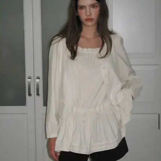 [BUNJANG] Somewhere Butter Blouse / 썸웨어버터 bl