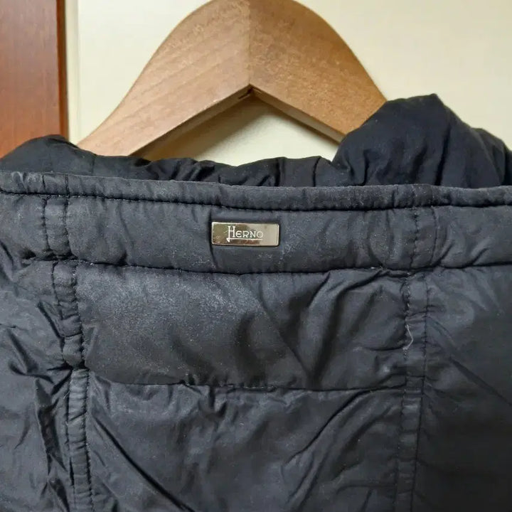 [SOLD OUT] 에르노 블랙 경량 패딩