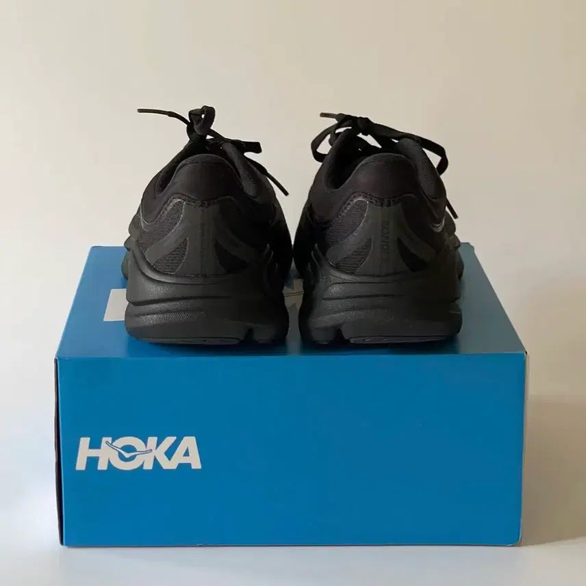[SOLD OUT] 호카 본디 9 블랙 - 와이드 265mm