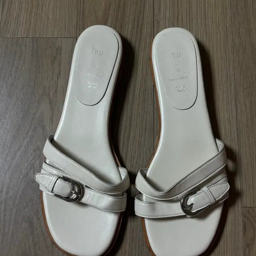 [BUNJANG] Hows Twin Belt Mule Sandals Slippers / 호와스 twin belt mule 샌들 슬리퍼 245
