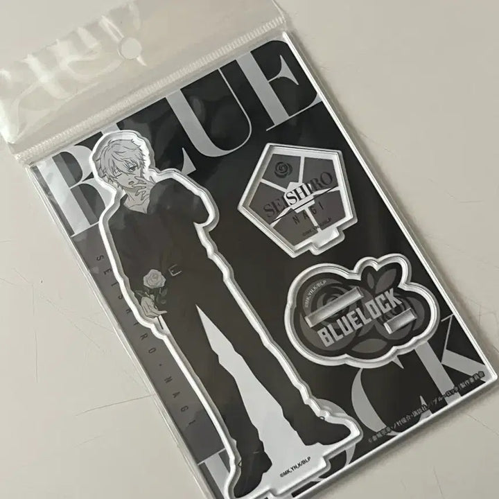 [SOLD OUT] 블루록 나기 세이시로 컬쳐 엔터테인먼트 장미 정장 아크릴 스탠드