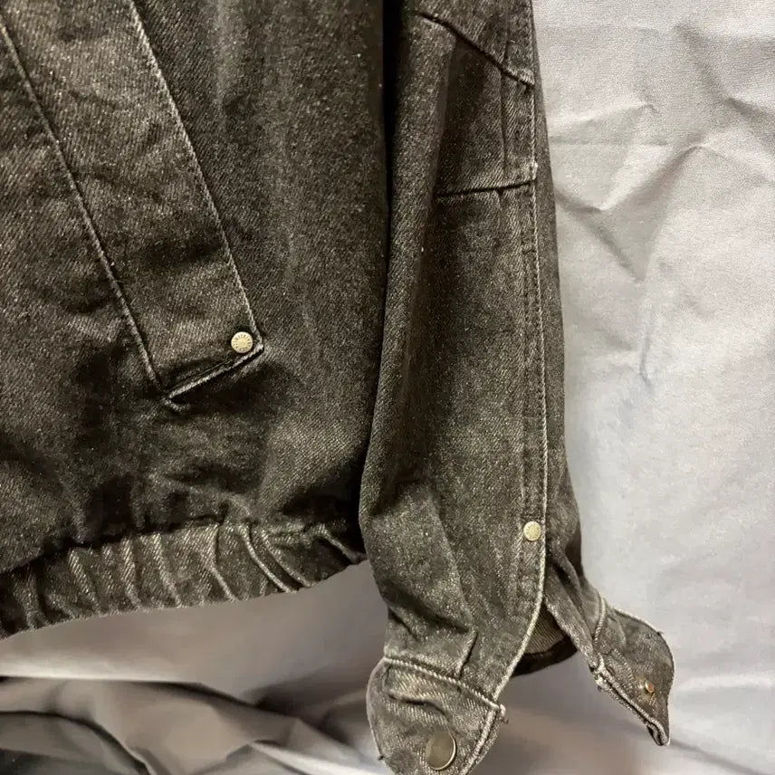 [BUNJANG] Dimitri Black Denim Trucker Jacket / 디미트리블랙 데님트러커 자켓 흑청 100