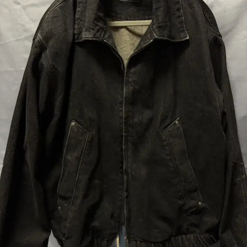 [BUNJANG] Dimitri Black Denim Trucker Jacket / 디미트리블랙 데님트러커 자켓 흑청 100