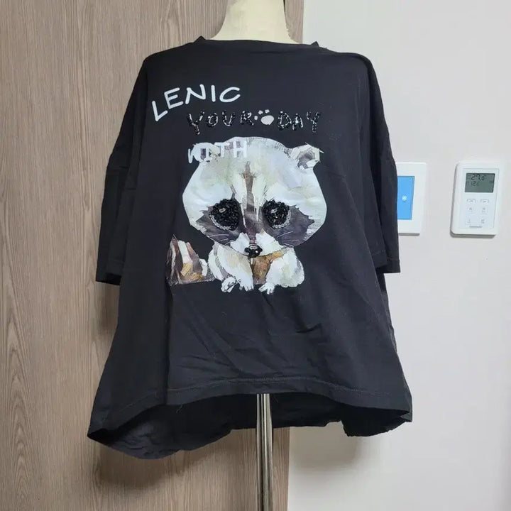 [SOLD OUT] 르니앤맥코이 프린팅 블랙 티셔츠