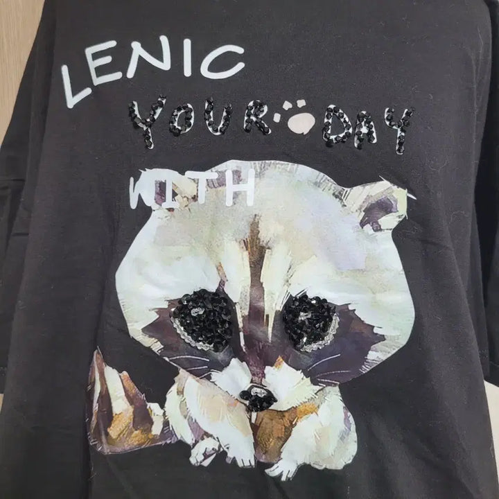 [SOLD OUT] 르니앤맥코이 프린팅 블랙 티셔츠