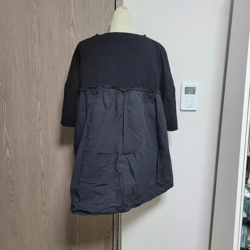 [SOLD OUT] 르니앤맥코이 프린팅 블랙 티셔츠